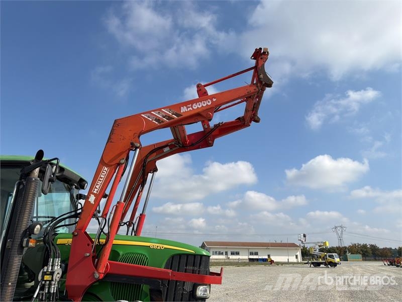 John Deere 6820 Trattori