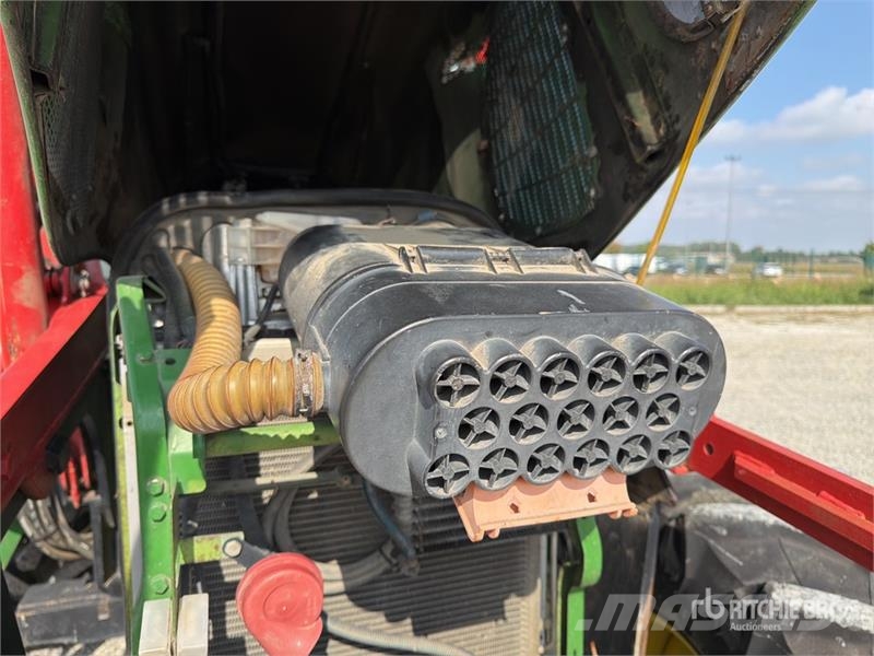 John Deere 6820 Trattori