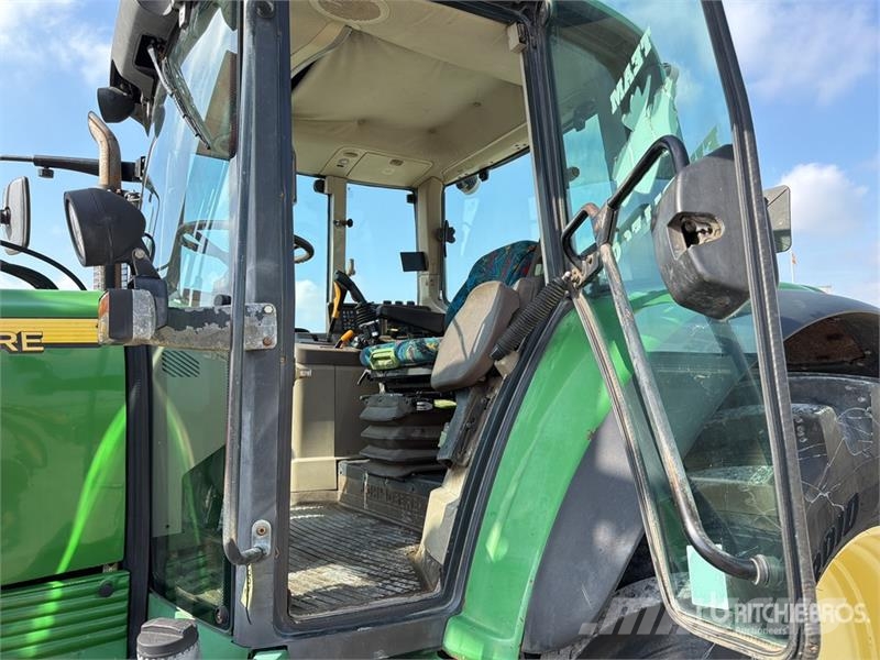 John Deere 6820 Trattori