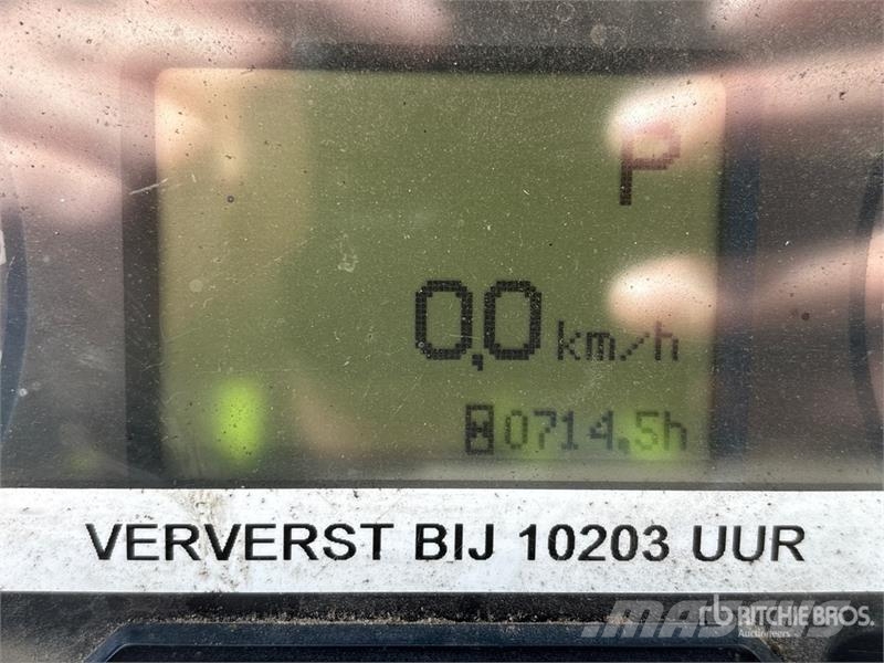 John Deere 6910 4WD Tractor Traktorji
