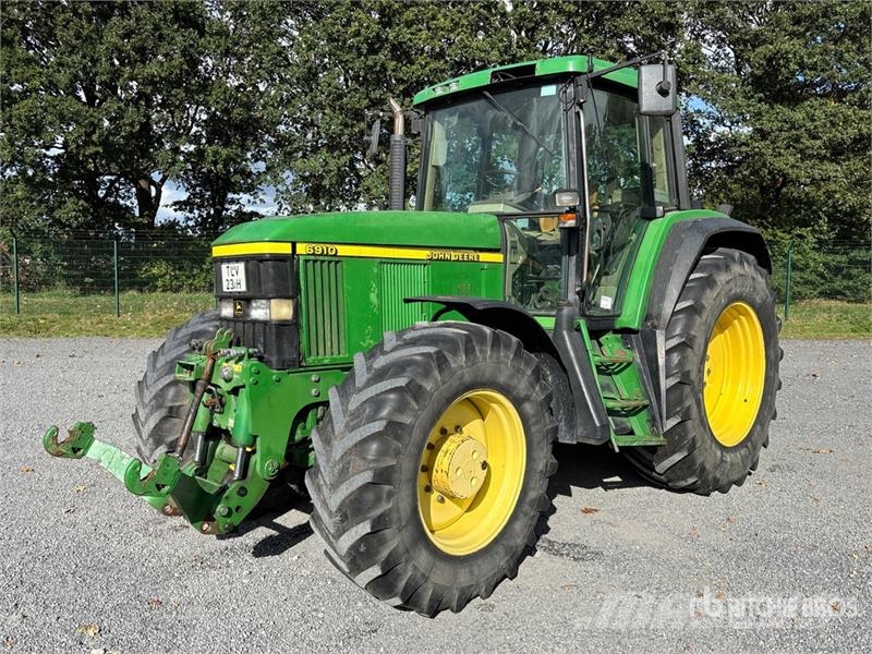 John Deere 6910 4WD Tractor Traktorji