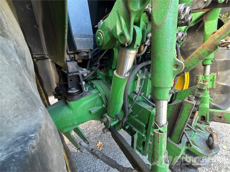 John Deere 6910 4WD Tractor Traktorji