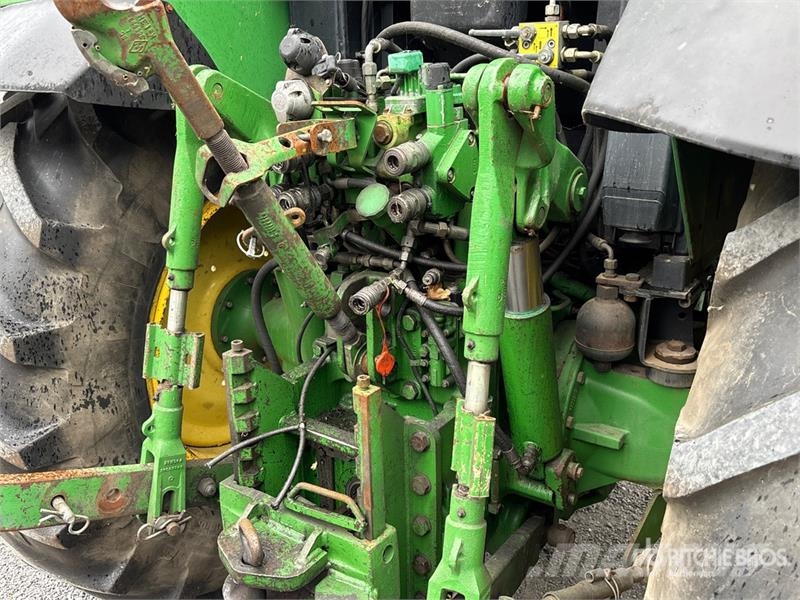 John Deere 6910 auto power 4WD Tractor Tractors