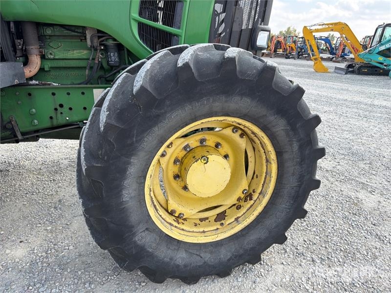 John Deere 6930 4WD Tractor Traktörler