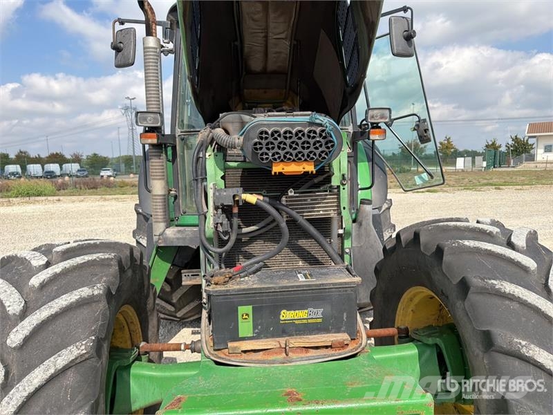 John Deere 6930 4WD Tractor Traktörler
