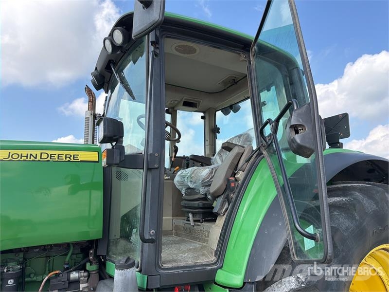 John Deere 6930 4WD Tractor Traktörler