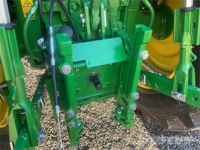 John Deere 6M 155 4WD Tractor (Unused) Traktorok