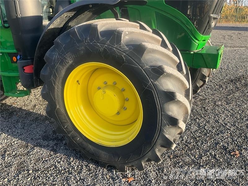 John Deere 6M 155 4WD Tractor (Unused) Traktorok