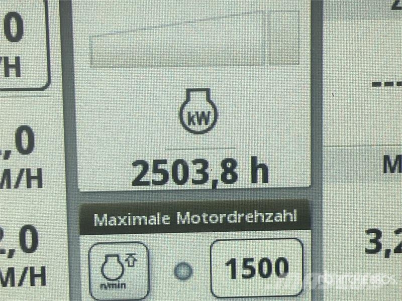 John Deere 6R250 4WD Tractor Трактори