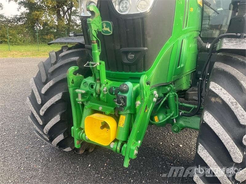 John Deere 6R250 4WD Tractor Трактори
