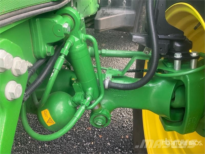John Deere 6R250 4WD Tractor Трактори