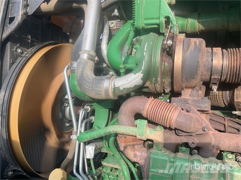John Deere 6R250 4WD Tractor Трактори