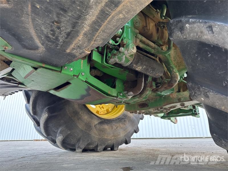 John Deere 7230R Traktory