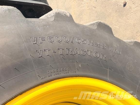 John Deere 7230R Traktorer