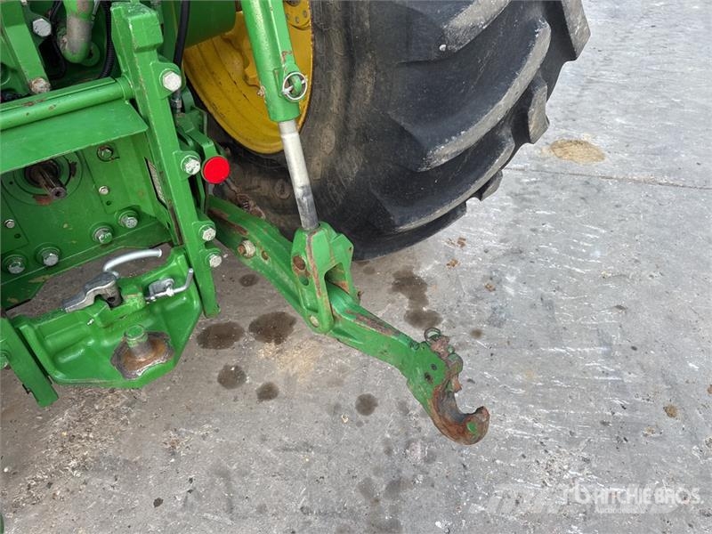 John Deere 7230R Traktory