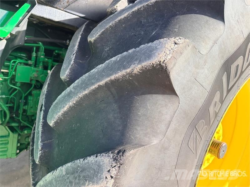 John Deere 7230R Traktorer