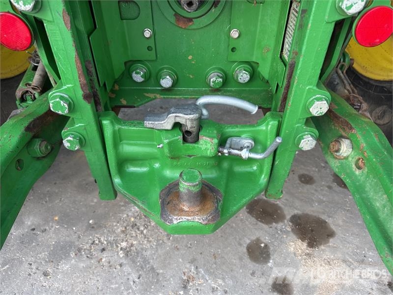 John Deere 7230R Traktory