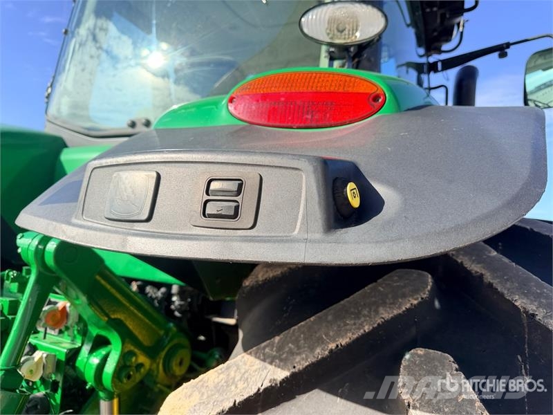 John Deere 7230R Traktorer