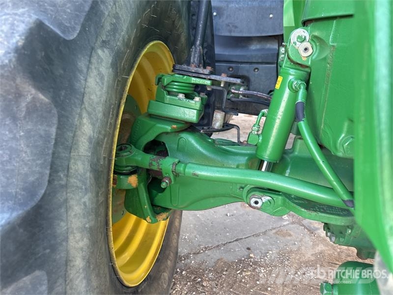 John Deere 7230R Traktory