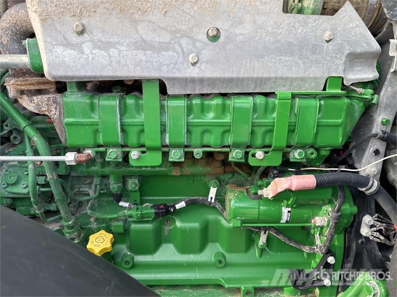 John Deere 7230R Traktory