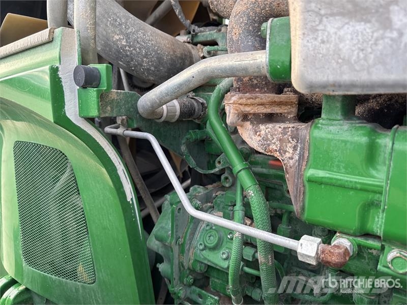 John Deere 7230R Traktory