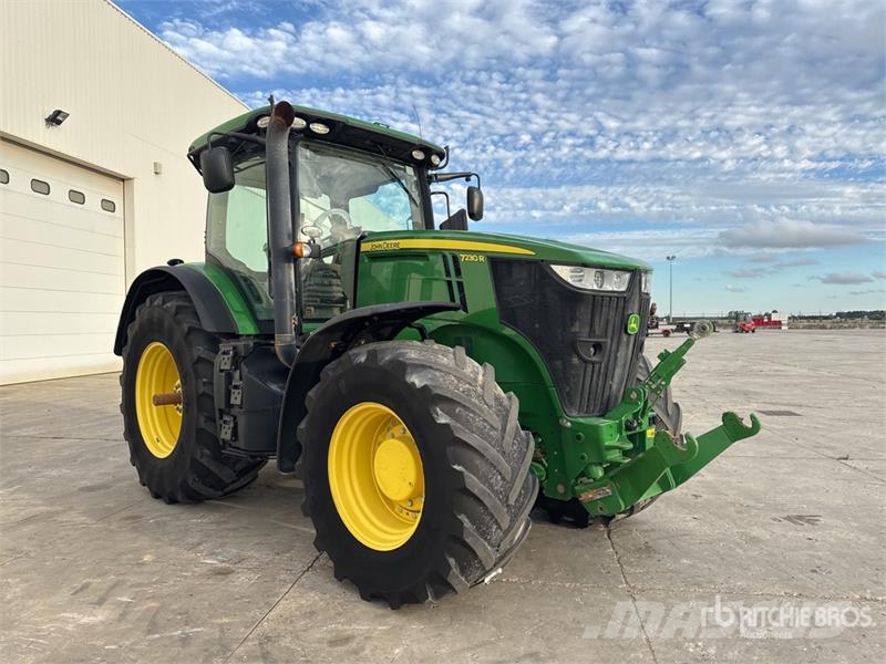 John Deere 7230R Traktory