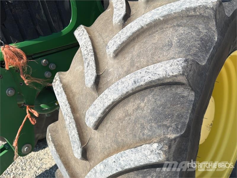 John Deere 7430 4WD Tractor Traktorid
