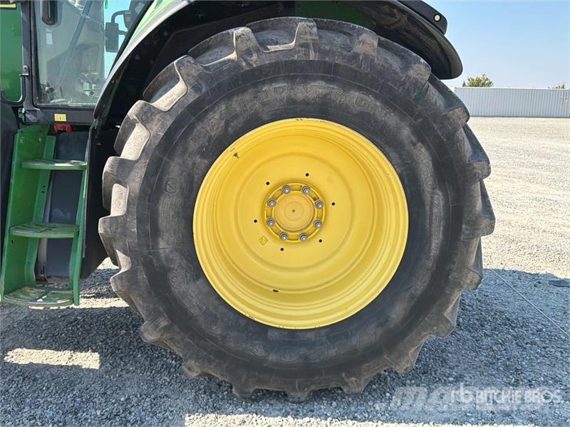 John Deere 7430 4WD Tractor Traktorid
