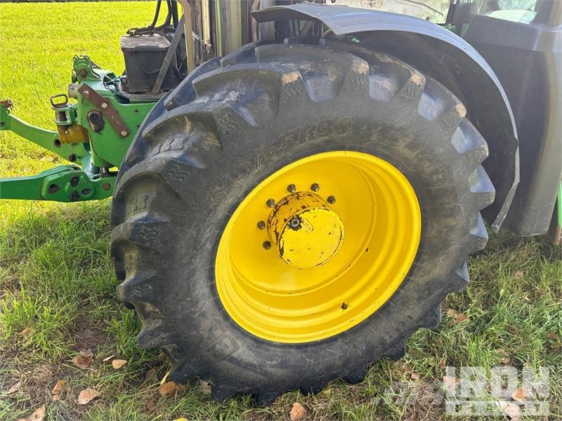 John Deere 7430 4WD Tractor Трактори