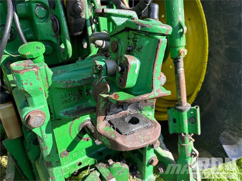 John Deere 7430 4WD Tractor Трактори