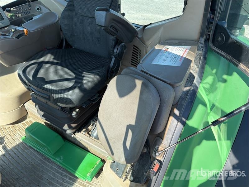 John Deere 7430 4WD Tractor Traktorid