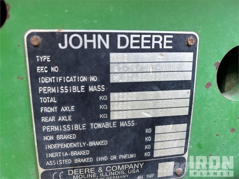 John Deere 7430 4WD Tractor Трактори