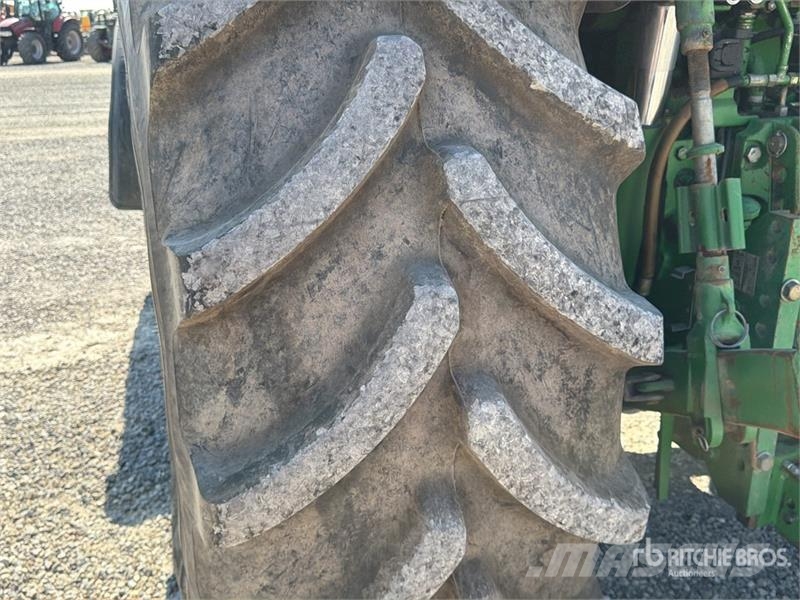 John Deere 7430 4WD Tractor Traktorid