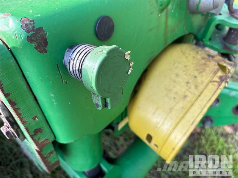 John Deere 7430 4WD Tractor Трактори