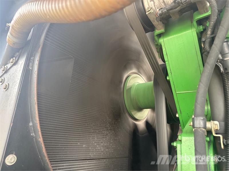 John Deere 7750 Pro Drive Forage Harvester حصادات الأعلاف