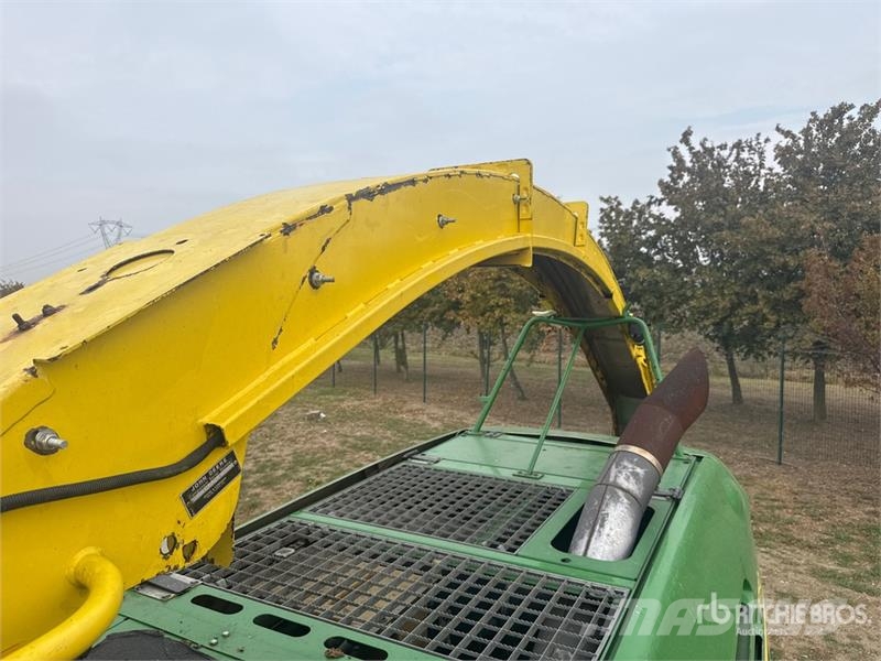 John Deere 7750 Pro Drive Forage Harvester حصادات الأعلاف