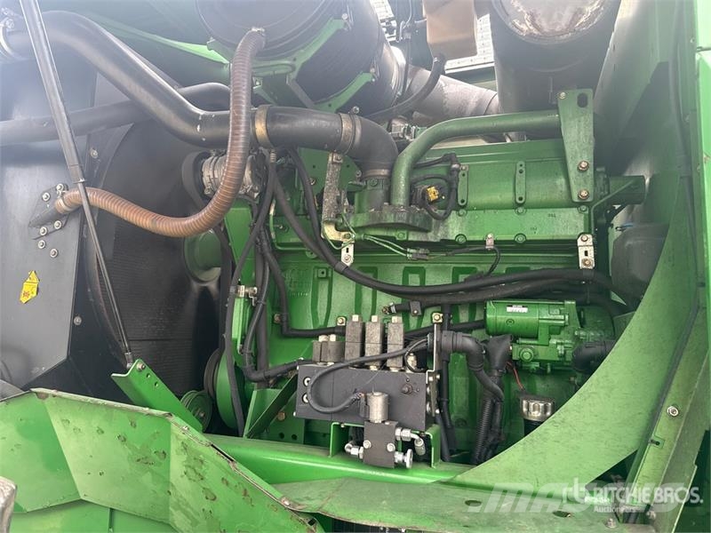John Deere 7750 Pro Drive Forage Harvester حصادات الأعلاف
