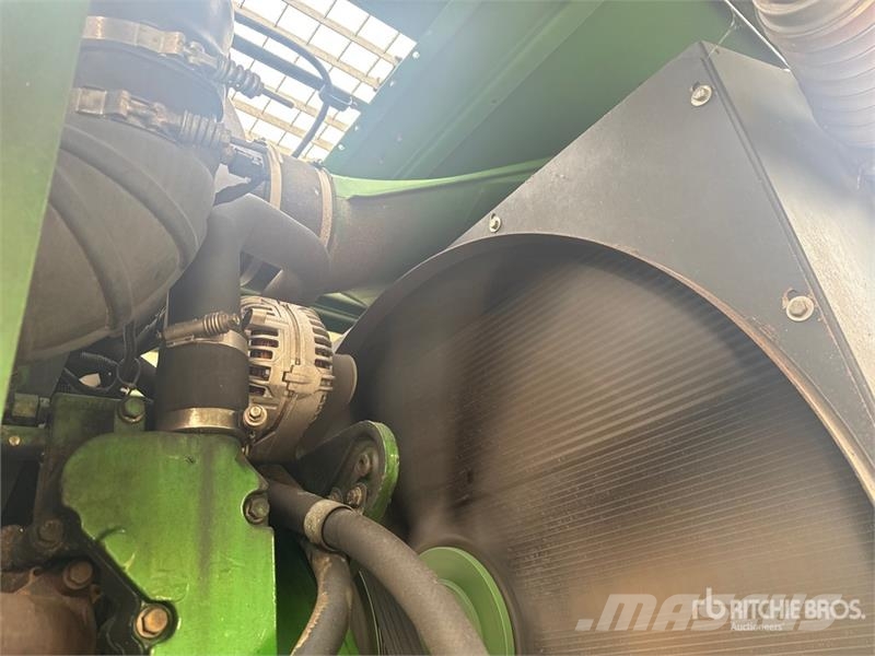 John Deere 7750 Pro Drive Forage Harvester حصادات الأعلاف