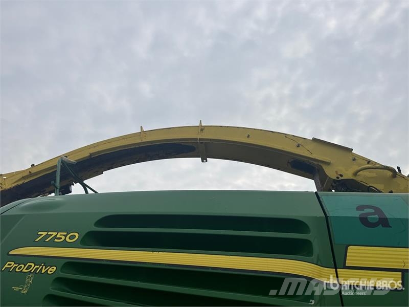 John Deere 7750 Pro Drive Forage Harvester حصادات الأعلاف