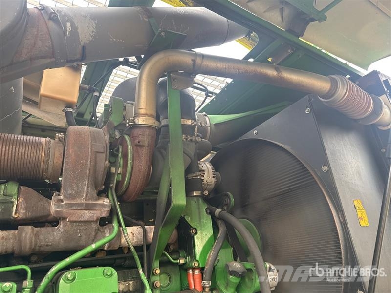 John Deere 7750 Pro Drive Forage Harvester حصادات الأعلاف