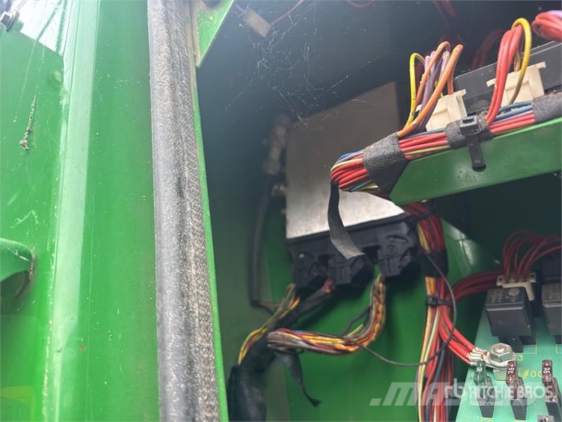 John Deere 7750 Pro Drive Forage Harvester حصادات الأعلاف