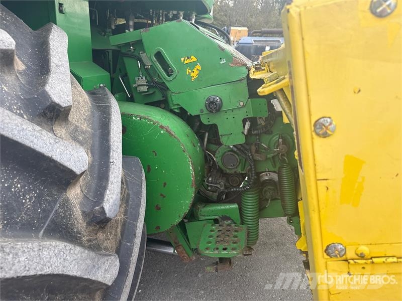 John Deere 7750 Pro Drive Forage Harvester حصادات الأعلاف