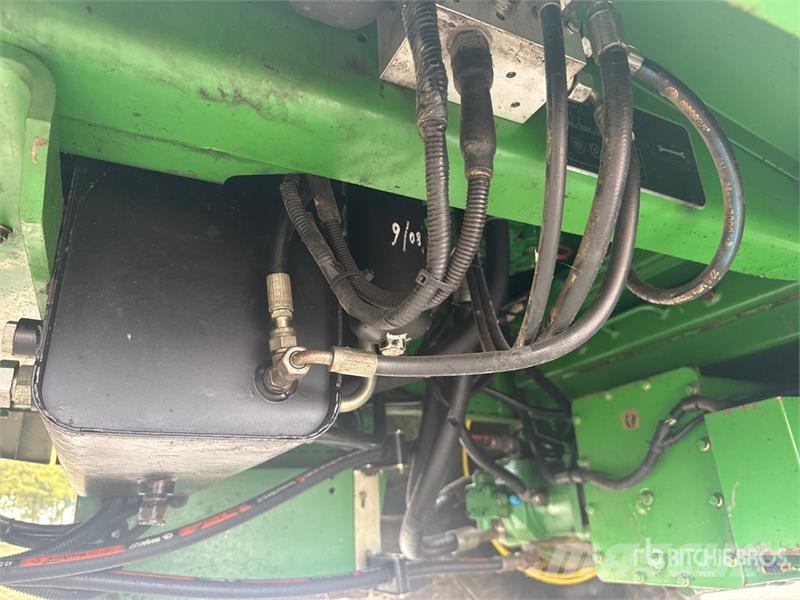 John Deere 7750 Pro Drive Forage Harvester حصادات الأعلاف
