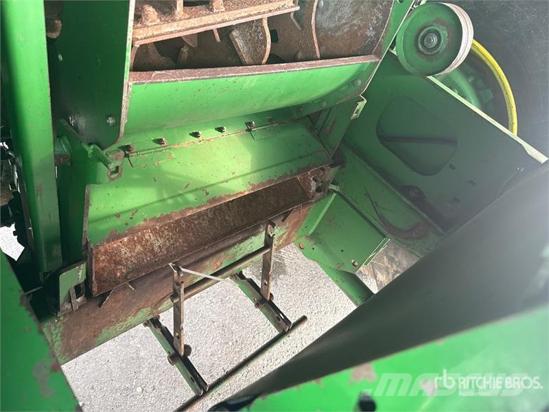 John Deere 7750 Pro Drive Forage Harvester حصادات الأعلاف