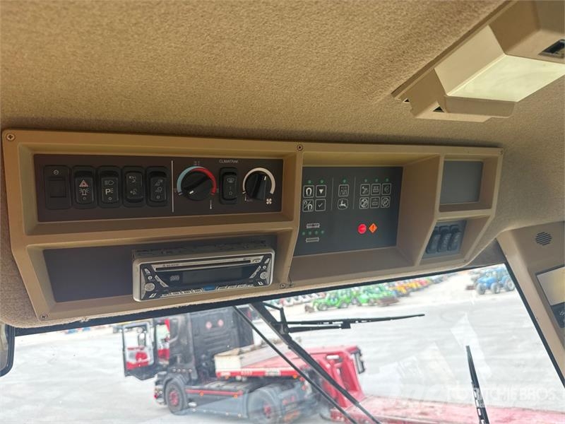 John Deere 7750 Pro Drive Forage Harvester حصادات الأعلاف