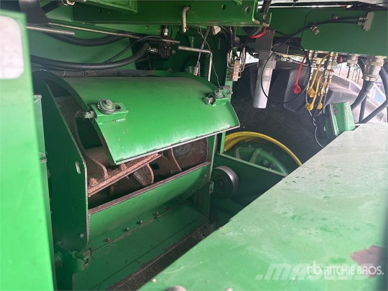 John Deere 7750 Pro Drive Forage Harvester حصادات الأعلاف