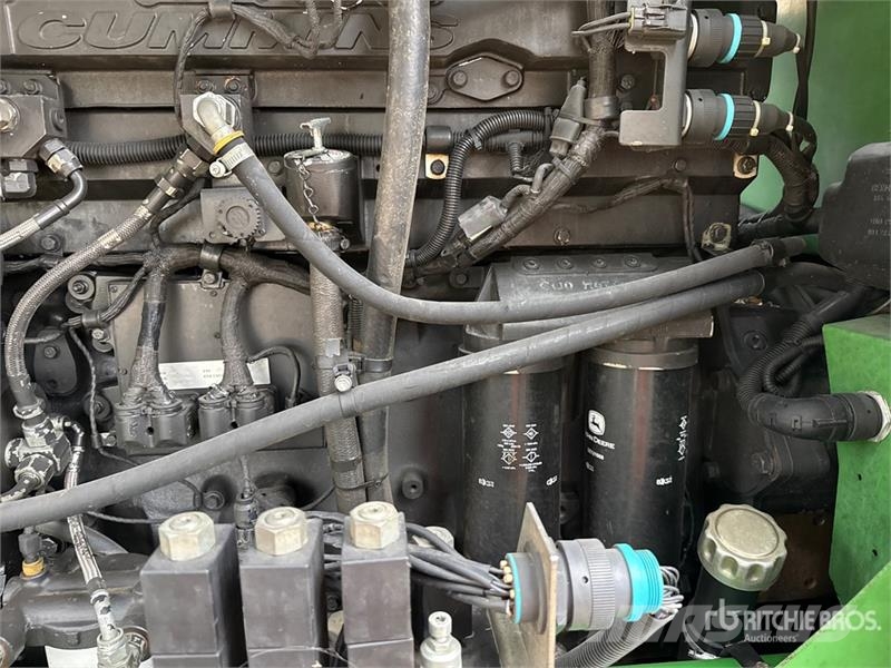 John Deere 7950 ProDrive Forage Harvester Фуражні комбайни