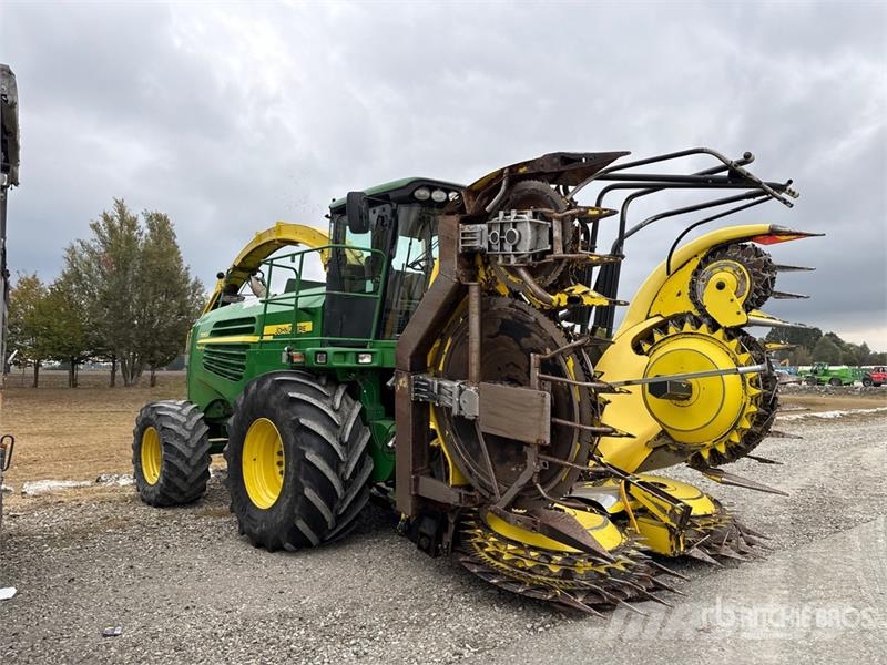John Deere 7950 ProDrive Forage Harvester Фуражні комбайни