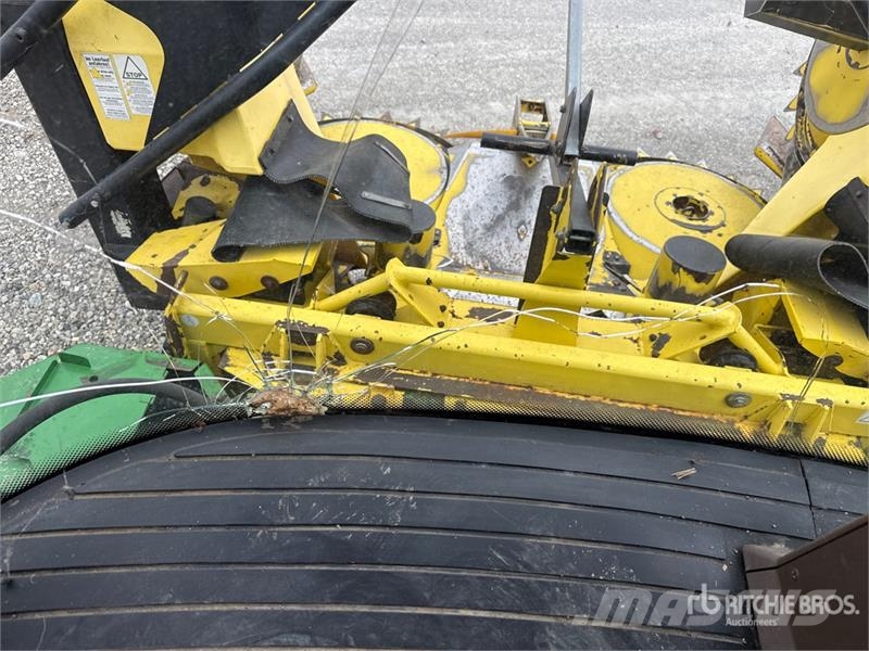 John Deere 7950 ProDrive Forage Harvester Фуражні комбайни