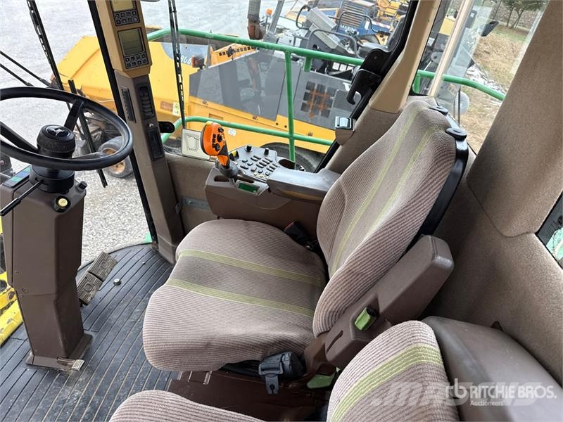 John Deere 7950 ProDrive Forage Harvester Фуражні комбайни